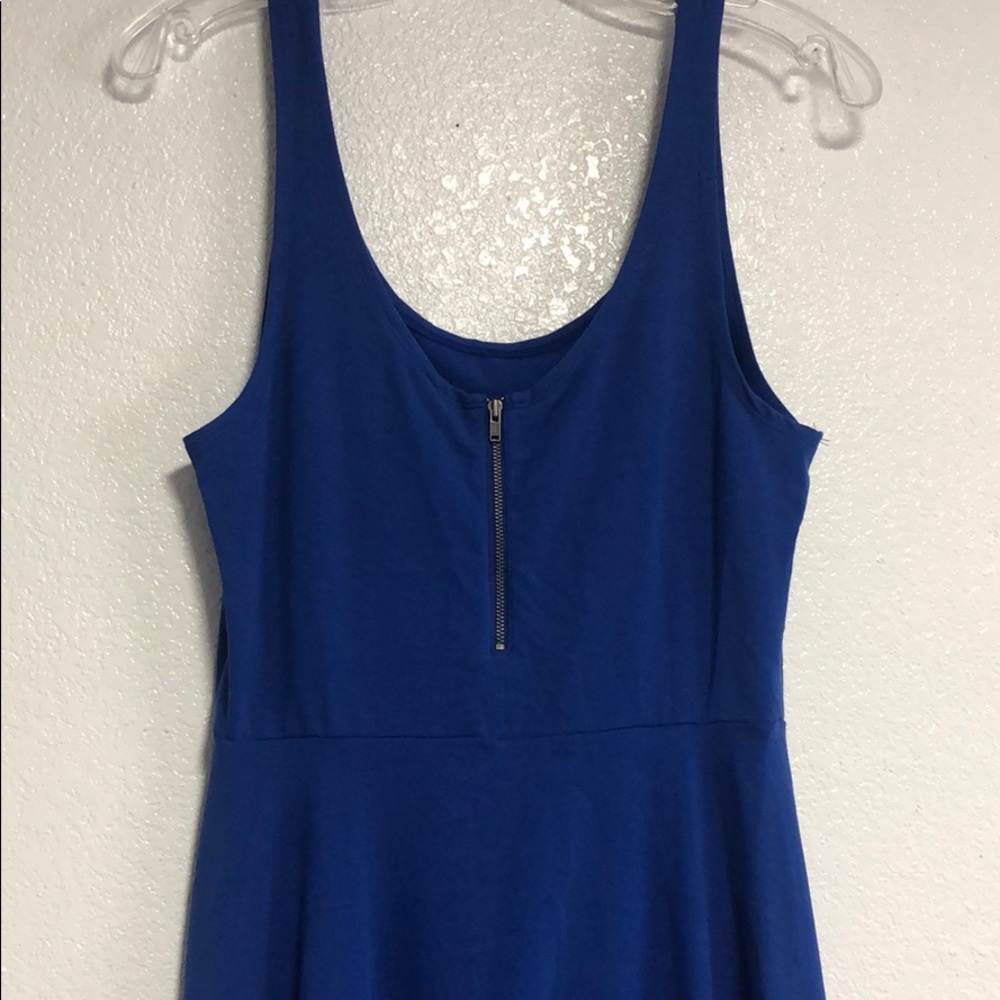 Dress - Picture 4 of 5